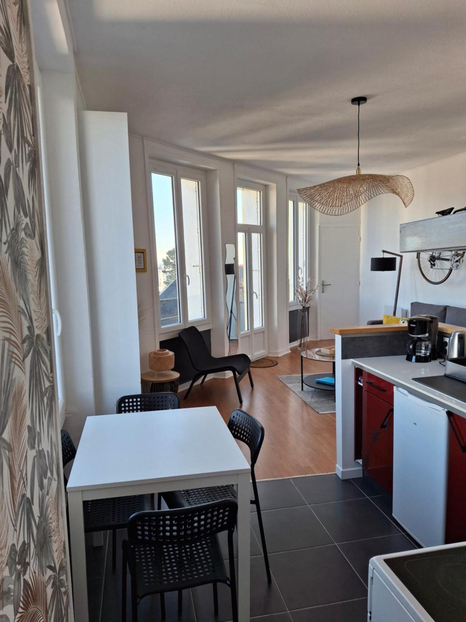 Appartement Lumineux Dans Les Hauts De Recouvrance เบรสต์ ภายนอก รูปภาพ